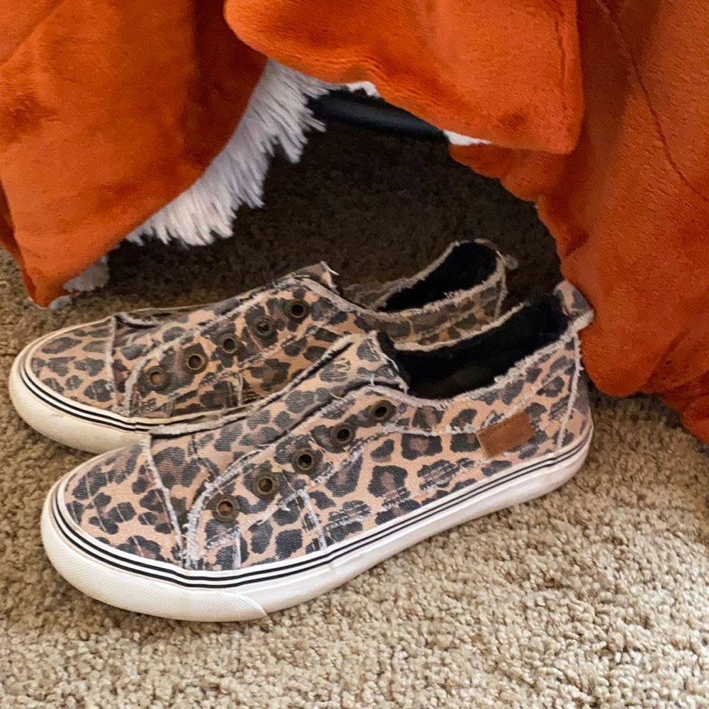 EUC Blowfish leopard print sneakers. Pull on sneakers, factory distressed.